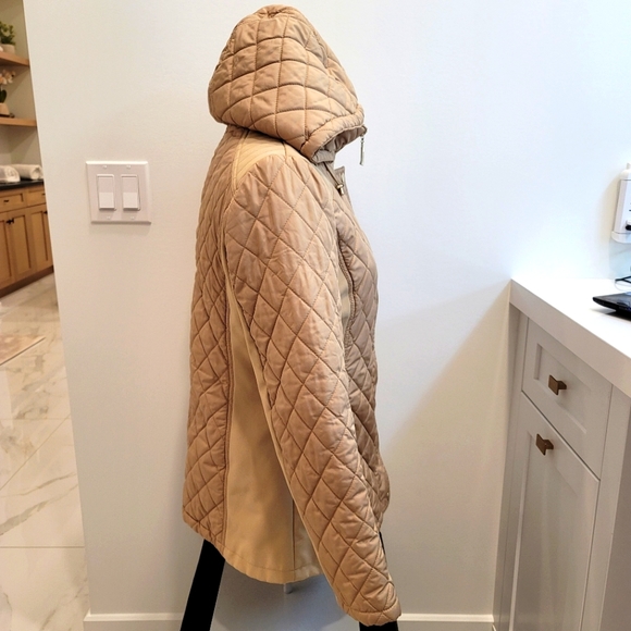 Ellen Tracy Quilted Hooded Jacket - Picture 3 of 13